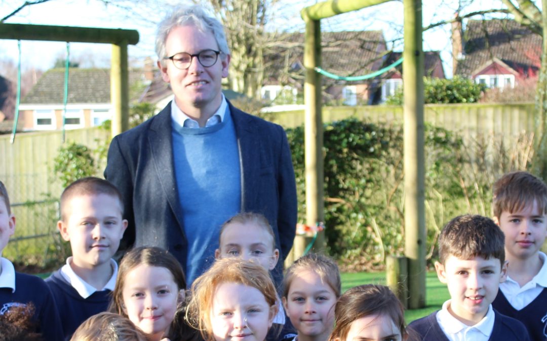 Danny Kruger MP takes time out to visit Burbage