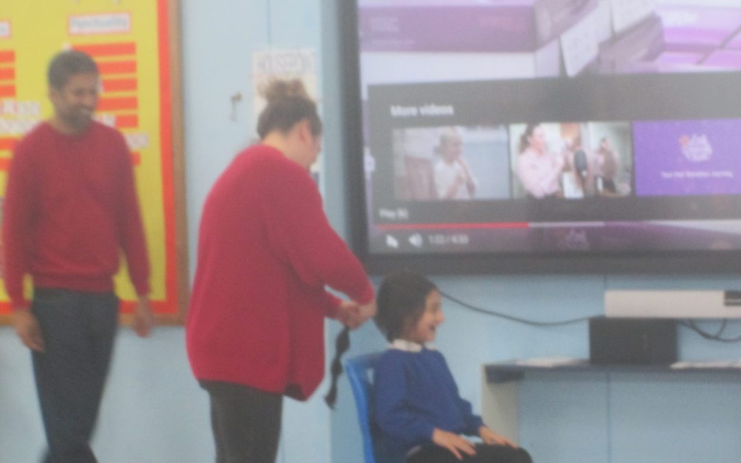 Elodie cuts hair to make a wig & raise money for children with cancer